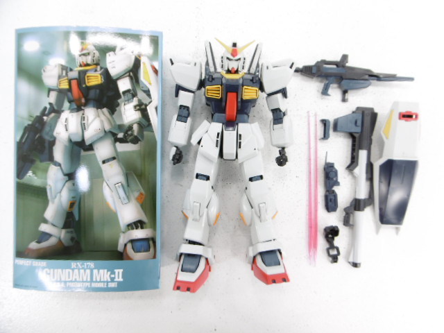 BANDAI PERFECT GRADE 機動戦士Zガンダム RX-178 GUNDAM Mk-Ⅱ A.E.U.G