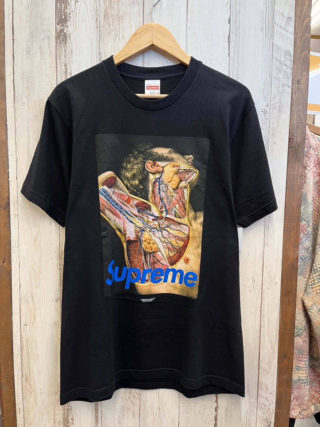 SUPREME シュプリーム