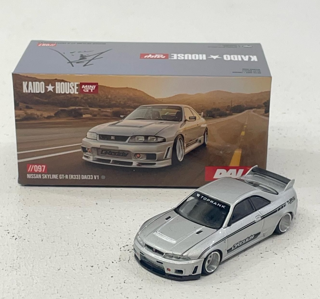 EHYFu52h4t8uwcxXegJVGo