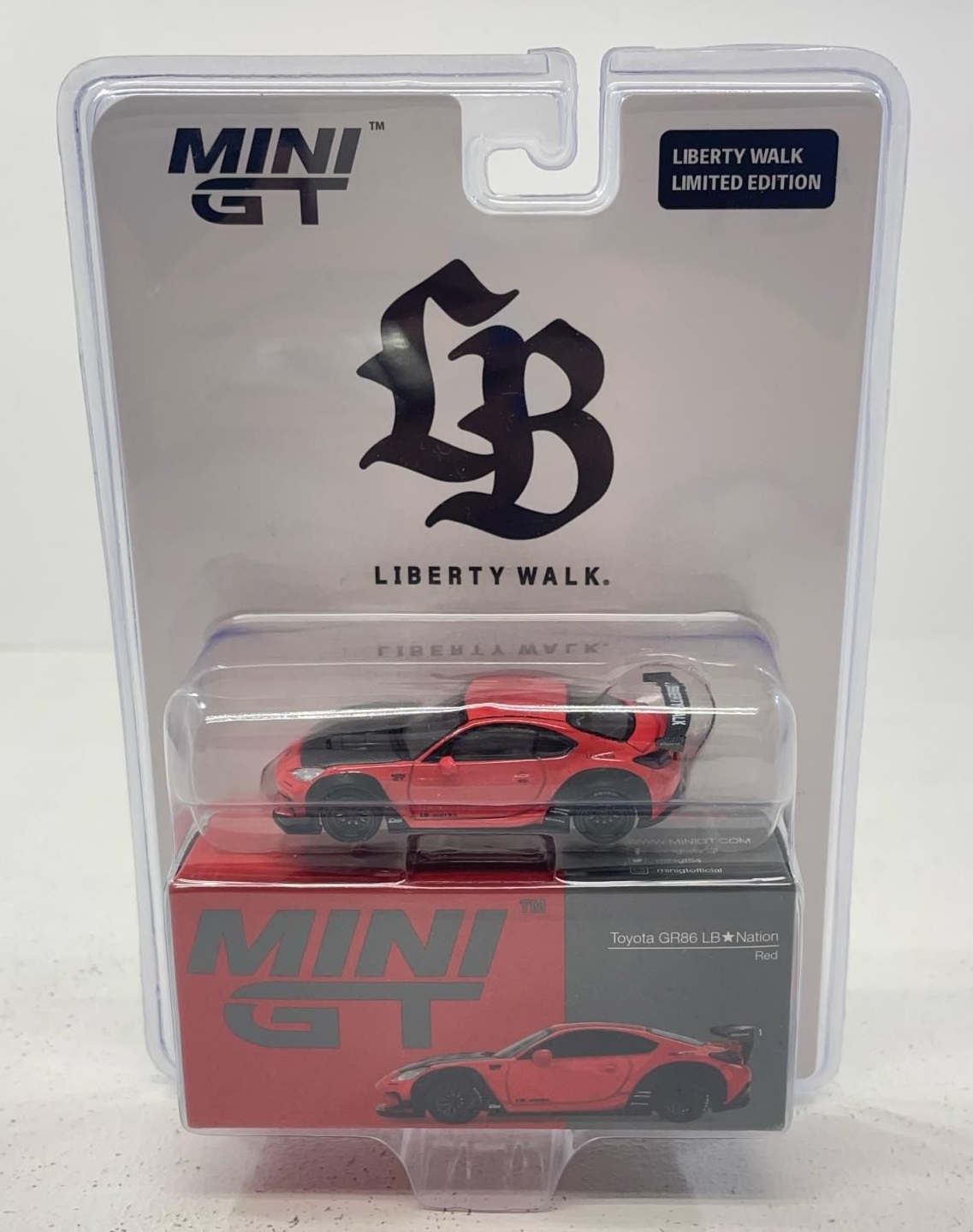 f7shspikUf5cae8t3mDyYX